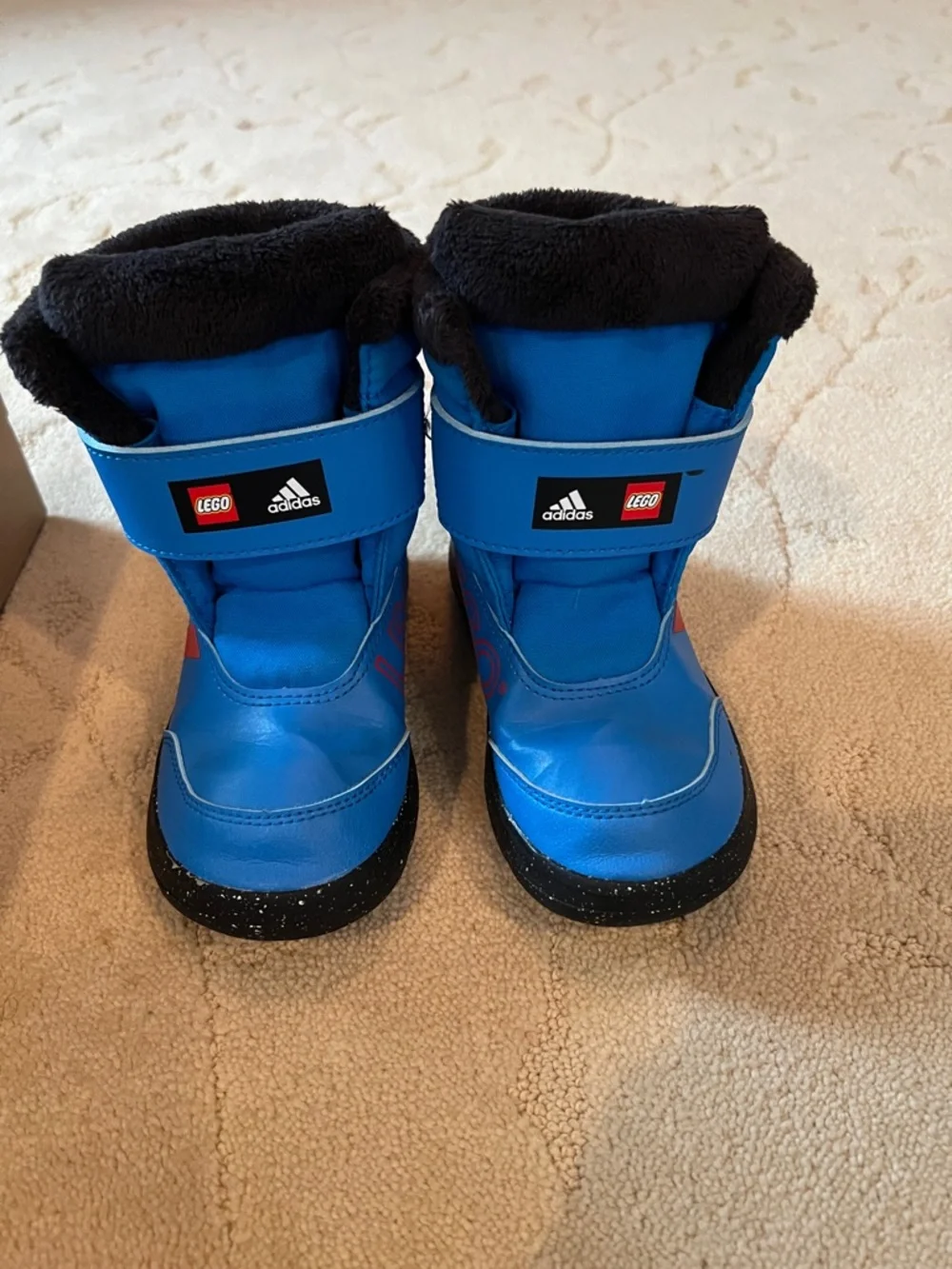 Adidas x LEGO Winterplay I boots US 10